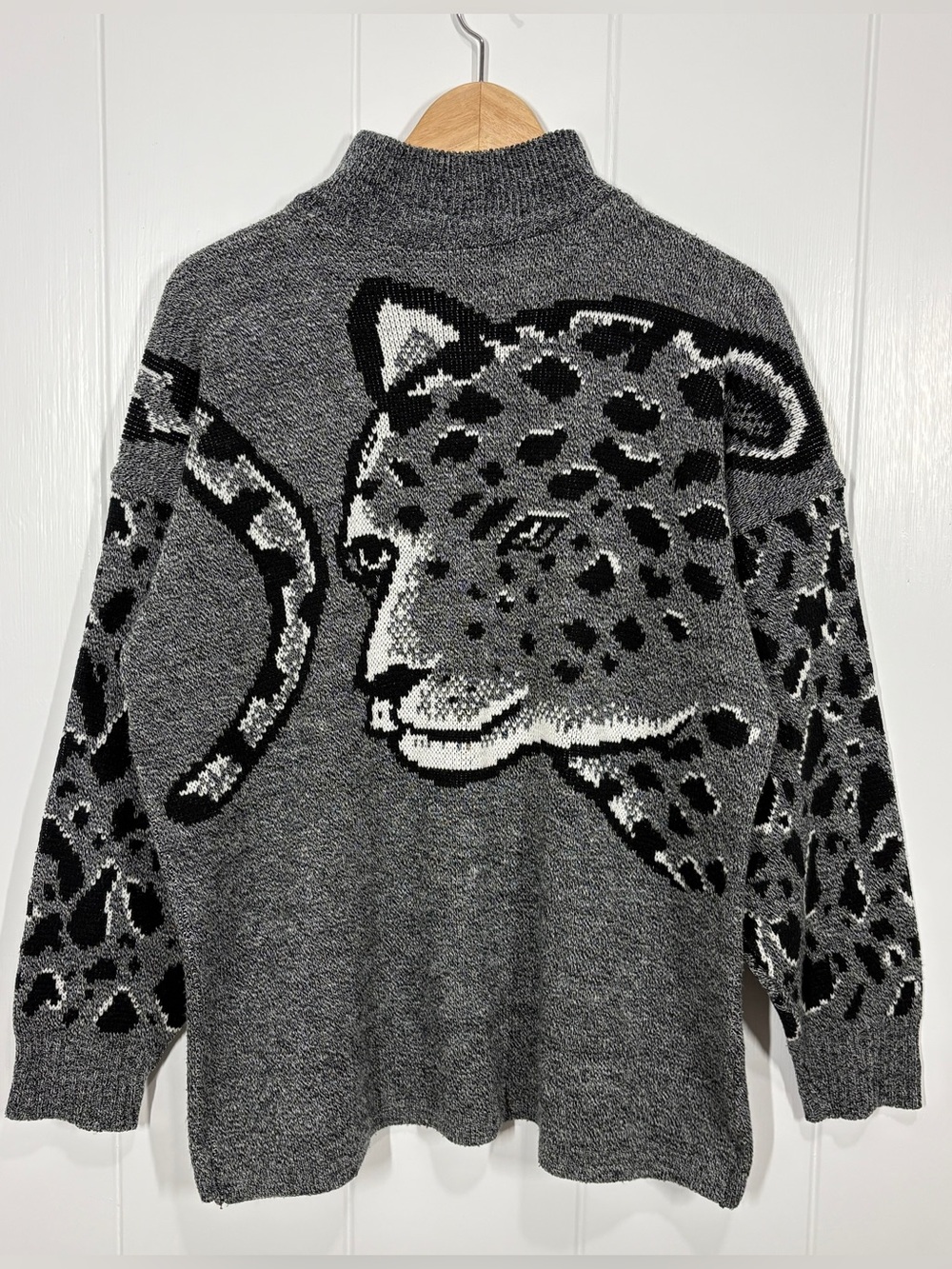 Vintage 90’s Leopard Cheetah Mock Neck Knit Sweater Size Medium Gray